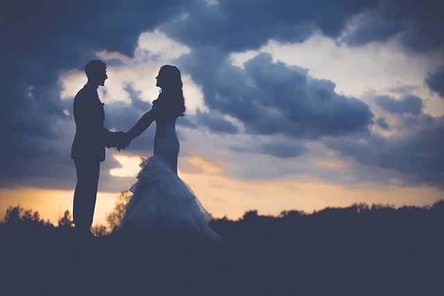 (c) pixabay couple 1850073 